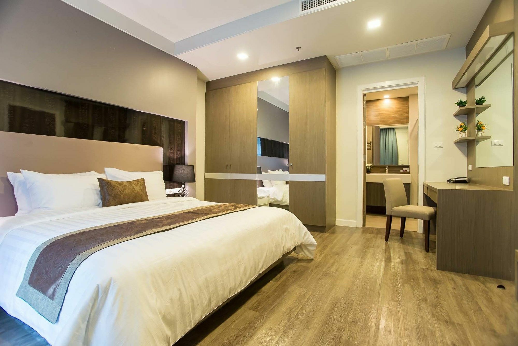 Metropolis Suites Bangkok, Tapestry Collection By Hilton Dış mekan fotoğraf