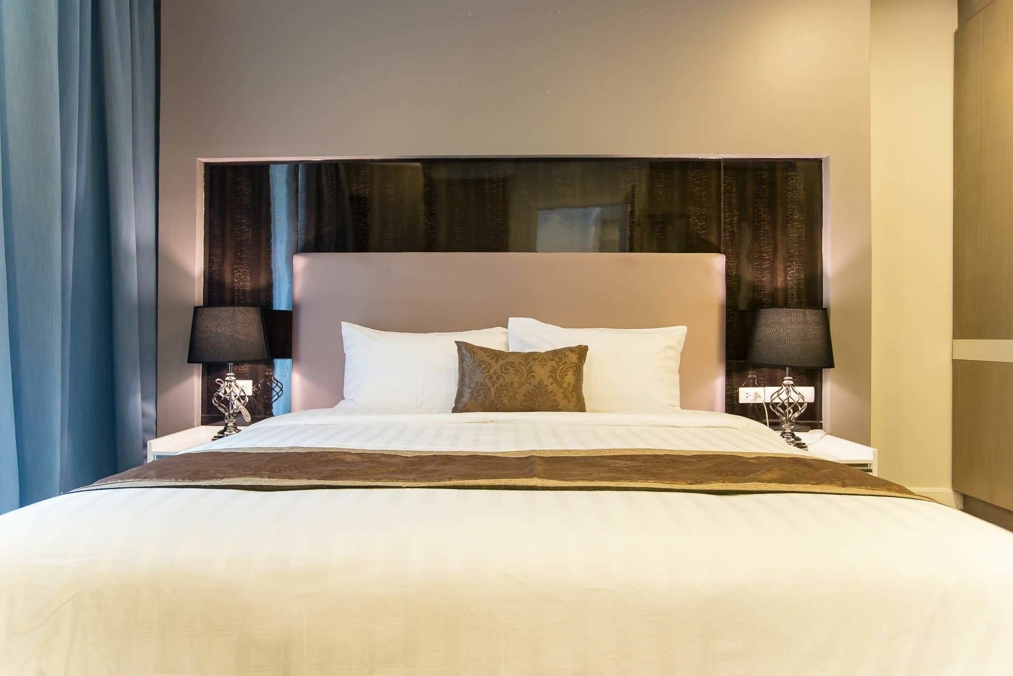 Metropolis Suites Bangkok, Tapestry Collection By Hilton Dış mekan fotoğraf