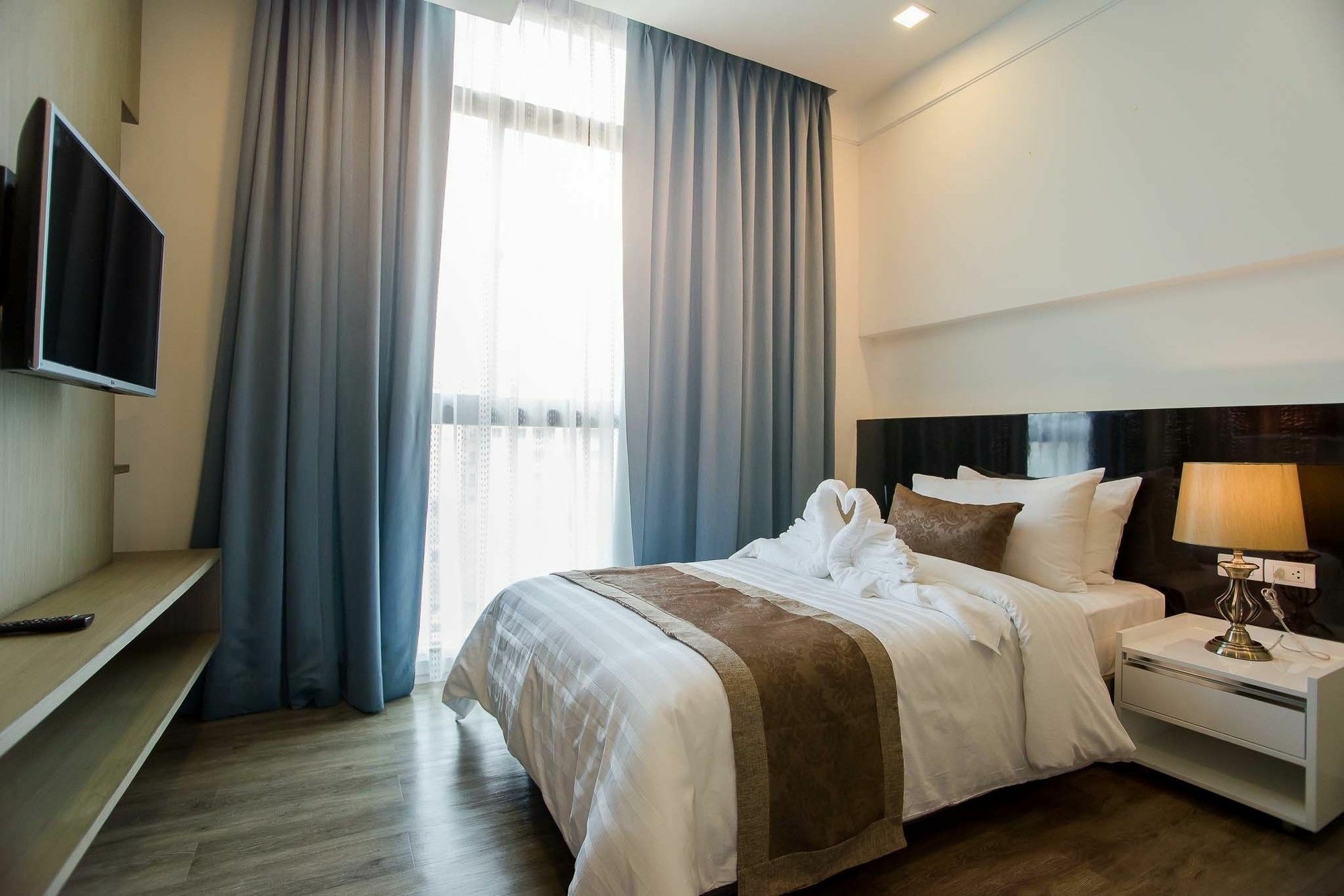 Metropolis Suites Bangkok, Tapestry Collection By Hilton Dış mekan fotoğraf